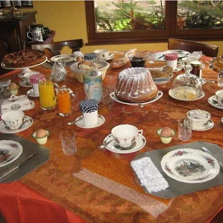 Le Neufeld Couette-café