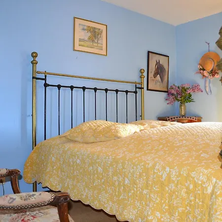 Le Neufeld Couette-café